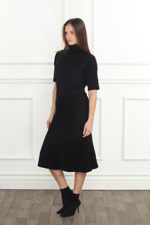 Pleated Detail Knit Skirt