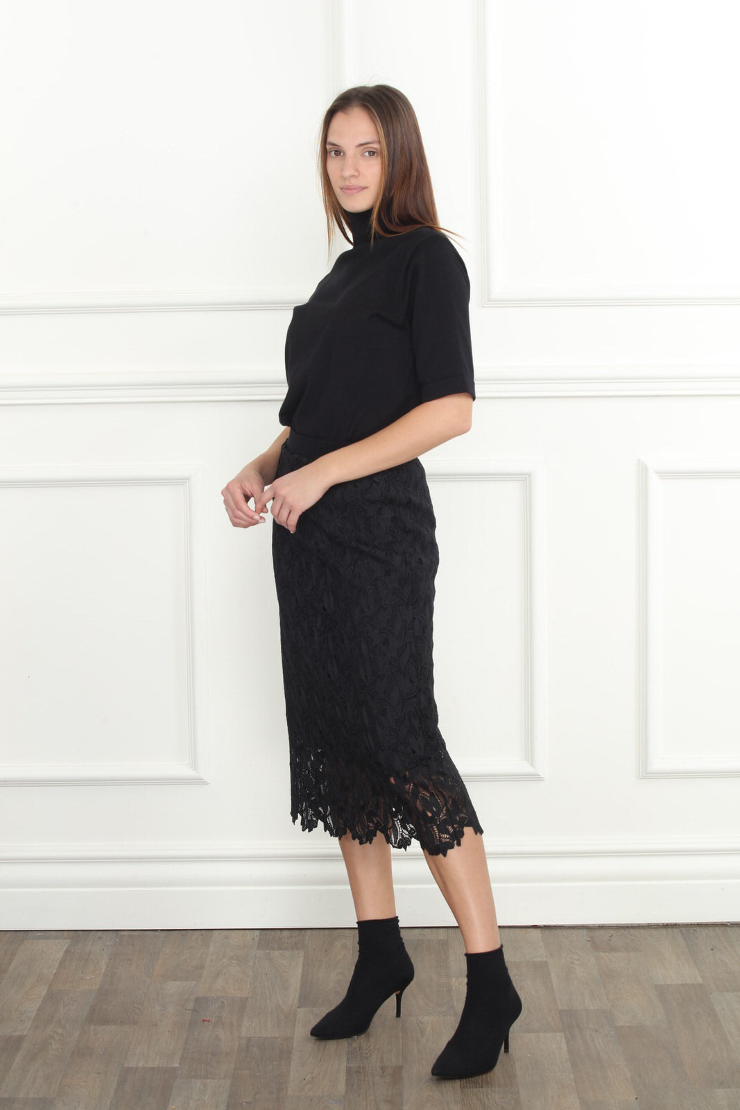 Lace Reversible Knit Skirt